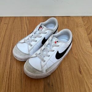 Nike Blazer low, size 10C